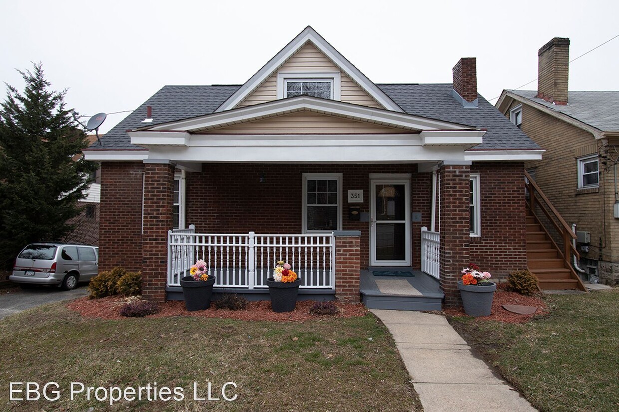 Primary Photo - 4 br, 2 bath House - 351 Brookline Blvd
