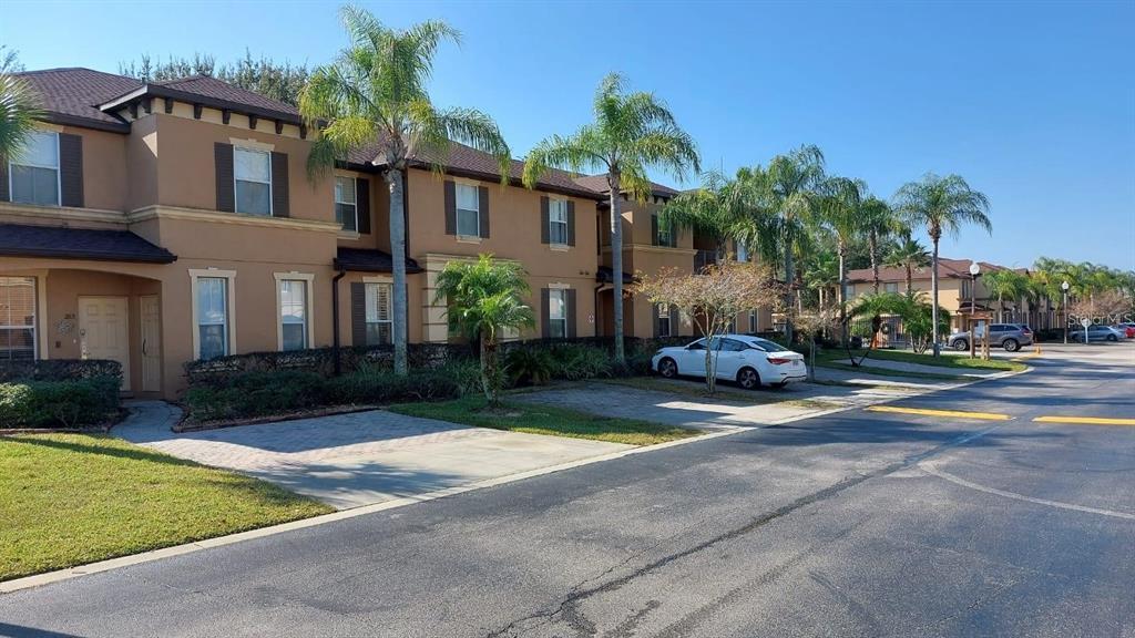 Primary Photo - 223 La Mirage St