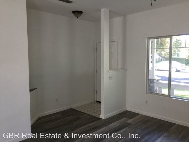Building Photo - 2 br, 2 bath House - 430 Slocum Drive