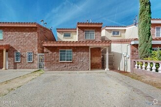 Building Photo - 3519 Oasis Dr