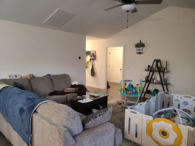 Foto del edificio - 3 Bedroom 2 Bath Home with Bonus - Osprey ...