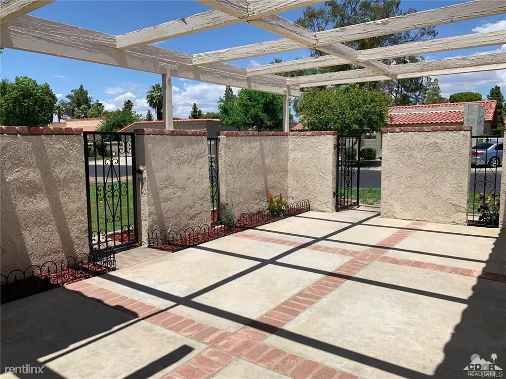 Foto principal - 3 br, 2 bath House - 82505 Doolittle Dr