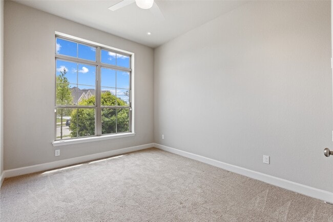 Foto del edificio - 11439 Bush Clover Dr