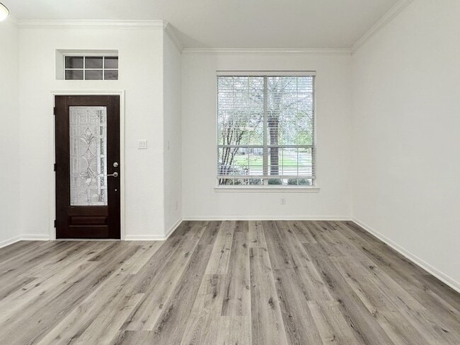 Building Photo - 73 E Montfair Blvd
