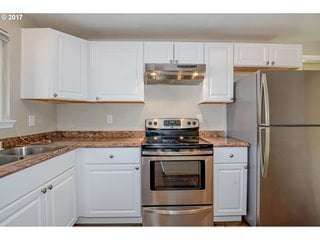 Building Photo - Completely updated ranch style home on ove...