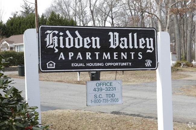 Building Photo - Hidden Valley Apartments