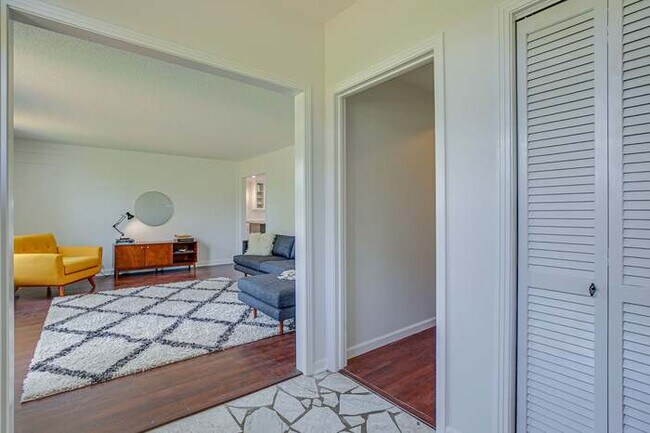 Foto del edificio - 3610 S Mt Juliet Rd