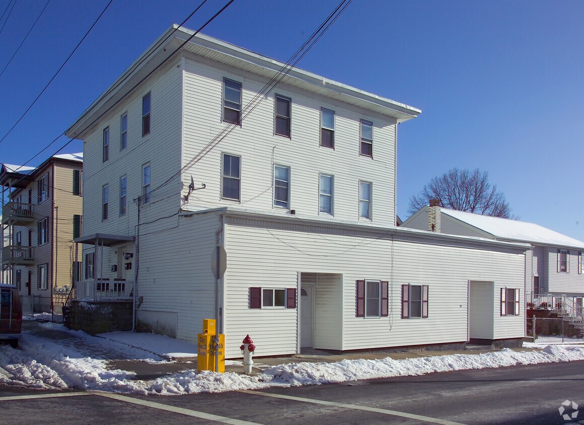 Primary Photo - 1017 Pine St