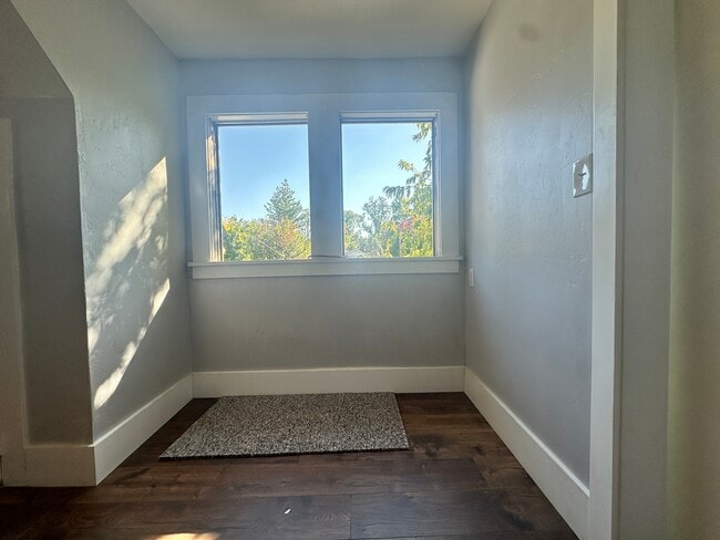 nook area - 908 N 11th St
