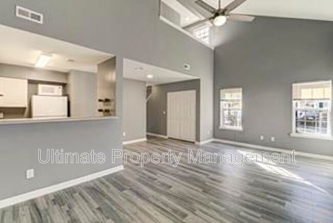 Photo - 4633 Crawdad Ct House