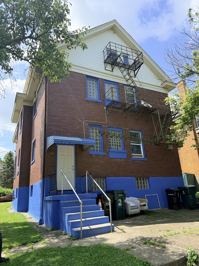 Photo - 860 Blair Ave (Cincinnati, OH) Apartment