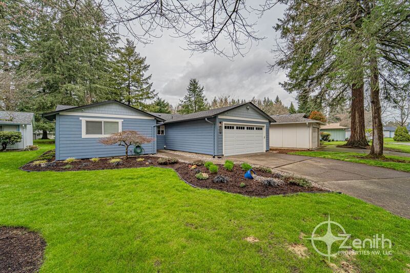 Foto principal - 812 NE 130th Ct