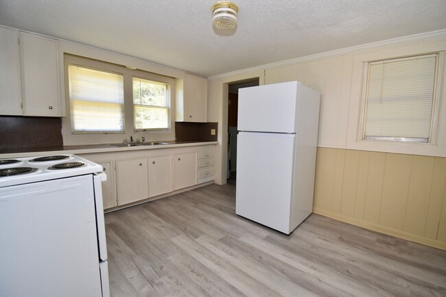 Building Photo - 2 Bed 1 Bath Home Just Outside of Ruston