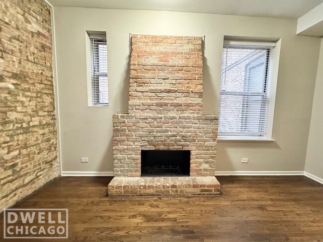 Foto del edificio - 3430 N Elaine Pl