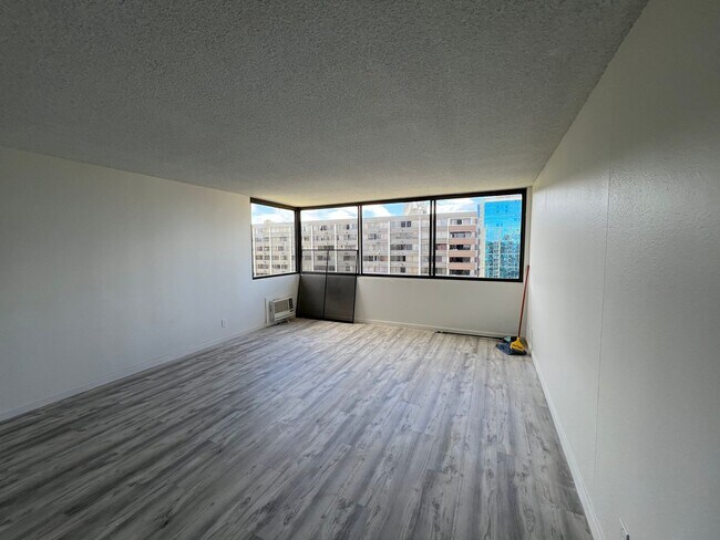 Foto del edificio - Kukui Plaza Condominium- 1255 Nuuanu Ave