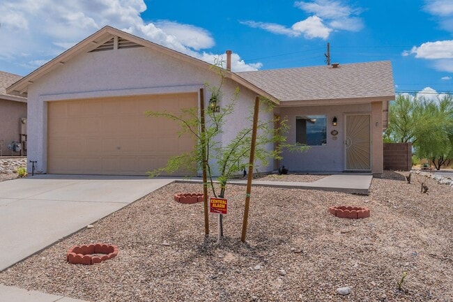 Building Photo - 9746 E Sascha St