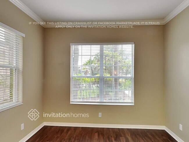 Foto del edificio - 4285 70th St Cir E