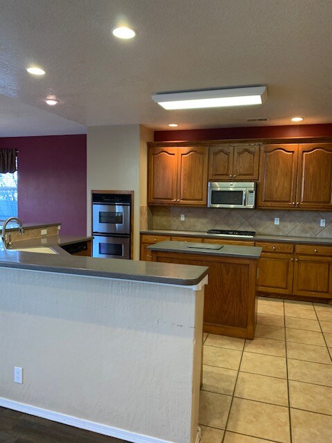 Foto del edificio - 10828 Cobalt Dr NW
