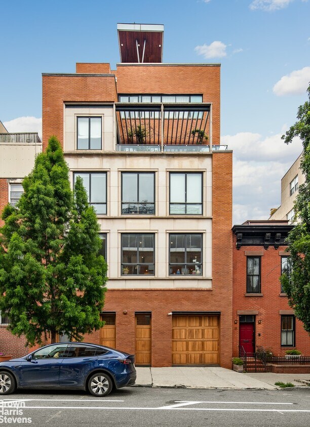 Primary Photo - 17 Bergen St