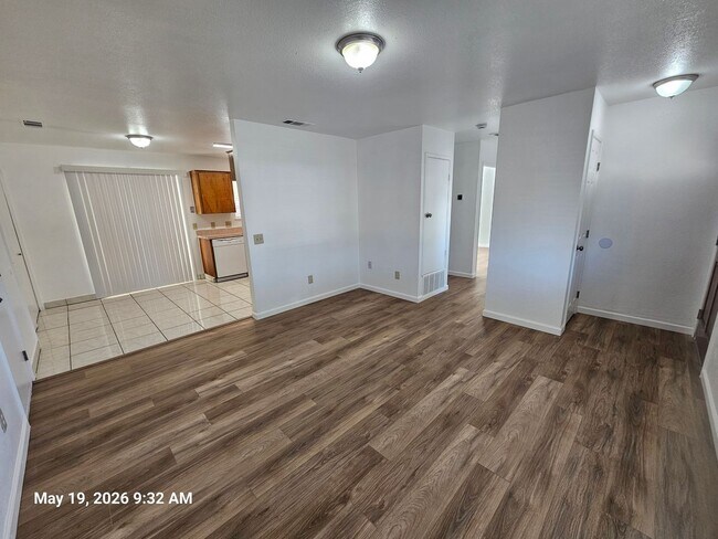 Foto del edificio - 4347 W Monte Vista Ave