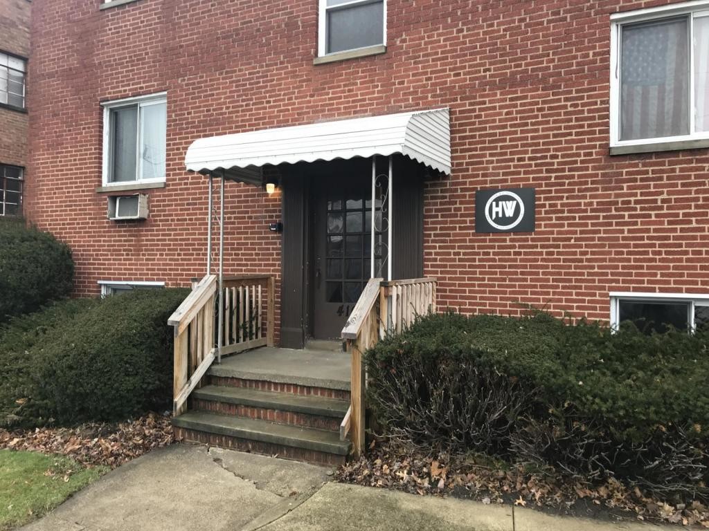 Primary Photo - 4160 Ridge Rd