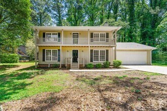 Building Photo - 208 S Rockborough Ct