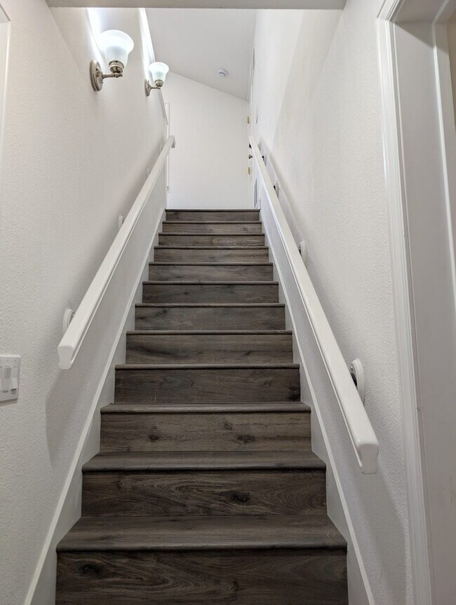 Foto del edificio - A very nice Studio in a nice neighborhood in South San Jose