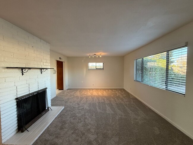 Building Photo - Orcutt Single Story Home on Cul-de-Sac with a Large Yard