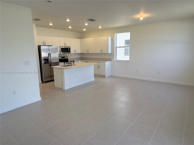 Foto del edificio - 2539 SE 26th Rd