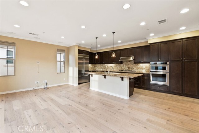 Foto del edificio - 21436 Avery Ln