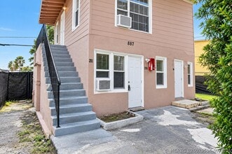 Building Photo - 885-887 7th St