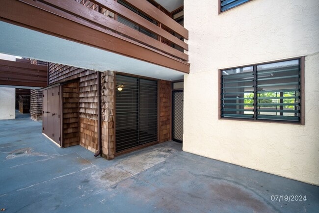 Building Photo - Newly remodeled 2-bdrm, 2-bath, 2 parking ...