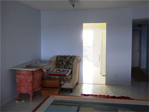 Foto del edificio - 9101 W Sample Rd