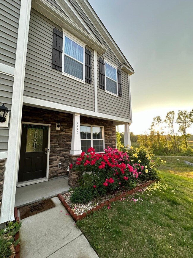 Building Photo - 7113 Pennyroyal Wy