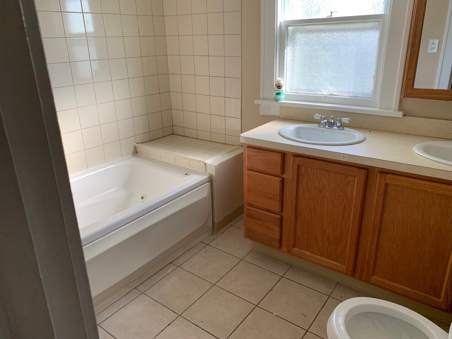 15419 Woodbrook Ave Maple Heights, OH 44137 – photo 3