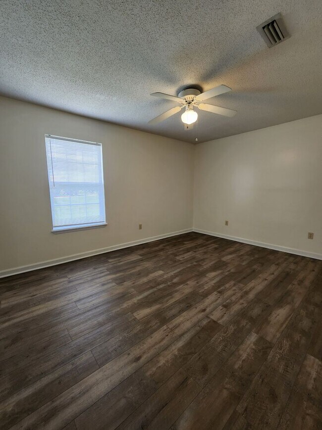 Foto del edificio - Brookside Subdivision