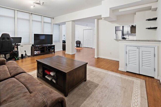 Foto del edificio - 357 Varick St