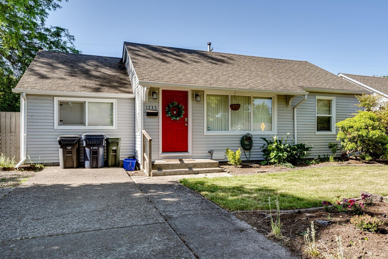 Foto principal - 1335 Centennial Blvd
