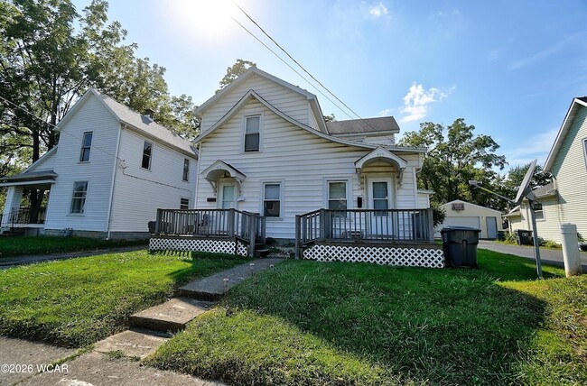 Building Photo - 915 S West St