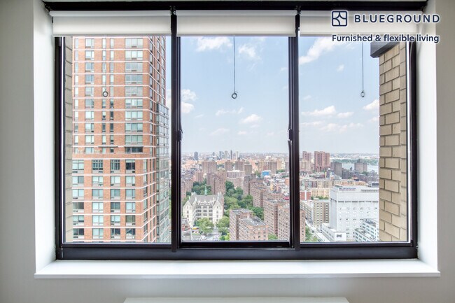 Foto del edificio - 225 E 95th St