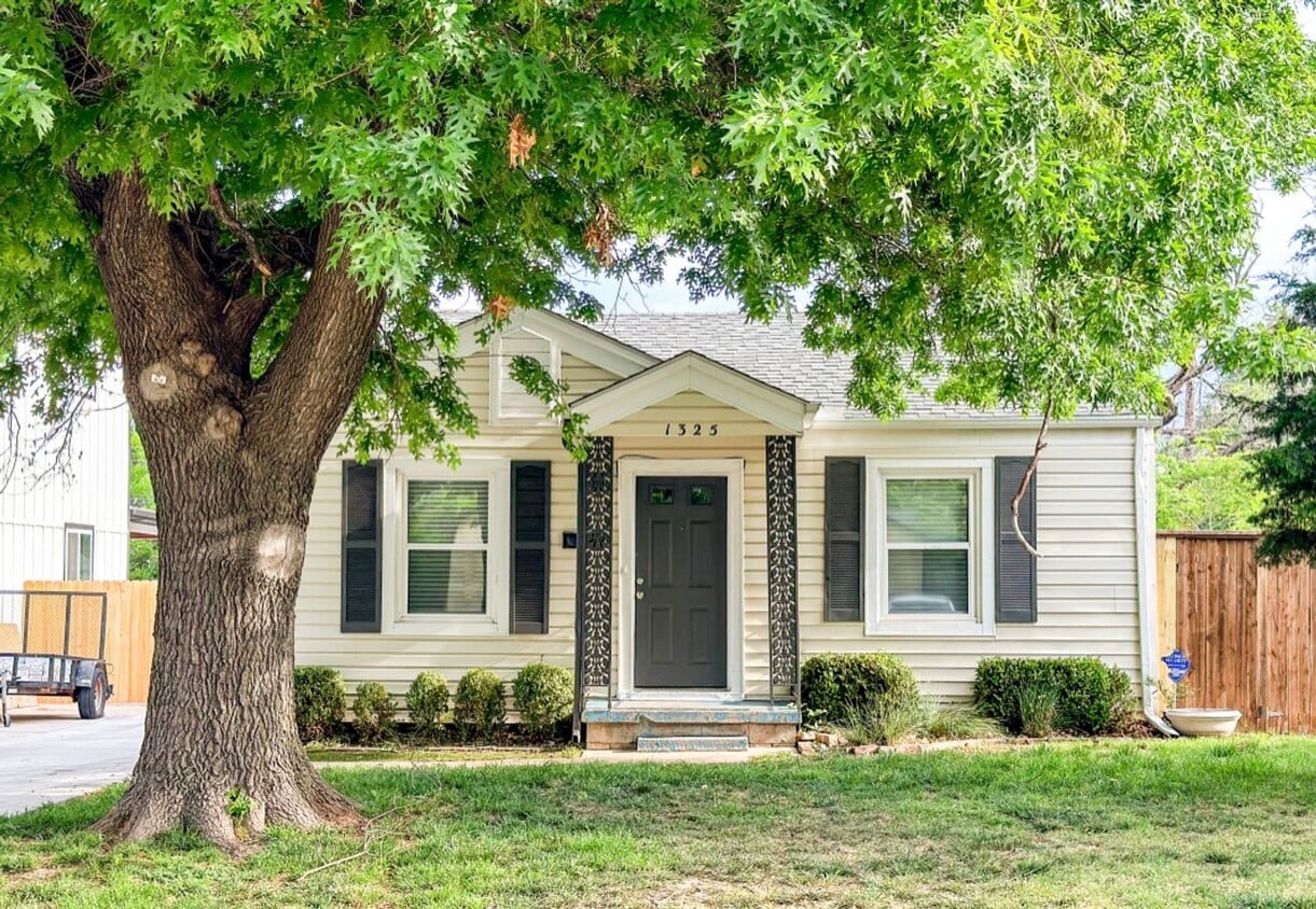 Primary Photo - ***Lease Pending***