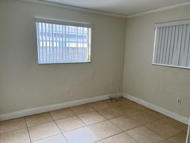 Foto del edificio - 11229 SW 5th Ter