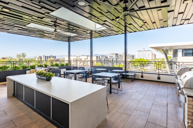 Roof Terrace - Liberty Duet