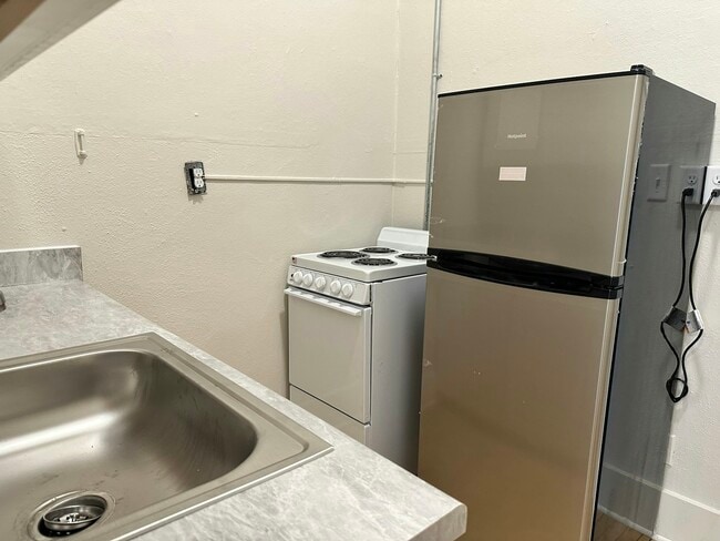 Building Photo - 617 St Joseph St