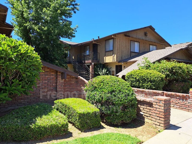 4233 N Bengston Ave Unit D, Fresno, CA 93705 Condo for Rent in Fresno, CA