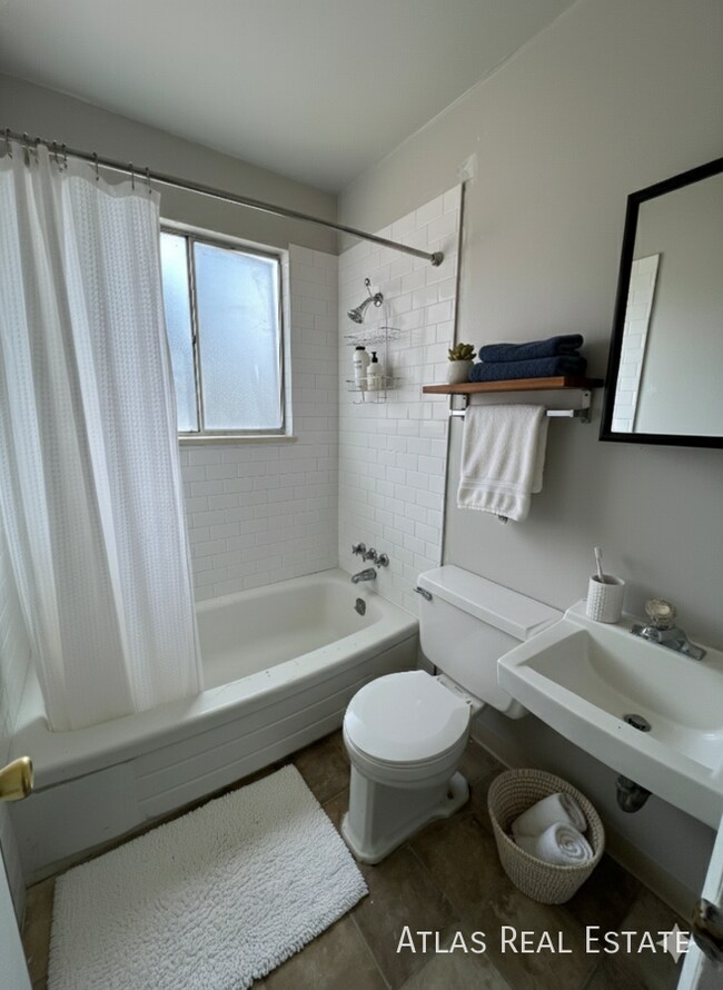 Foto del edificio - 960 W Moreno Ave