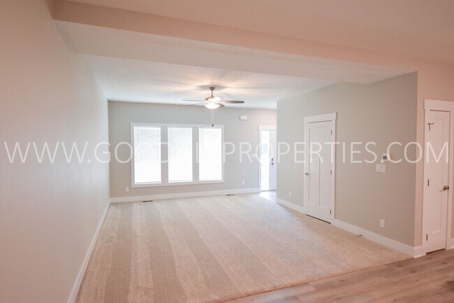 Foto del edificio - 16609 Wilden Dr