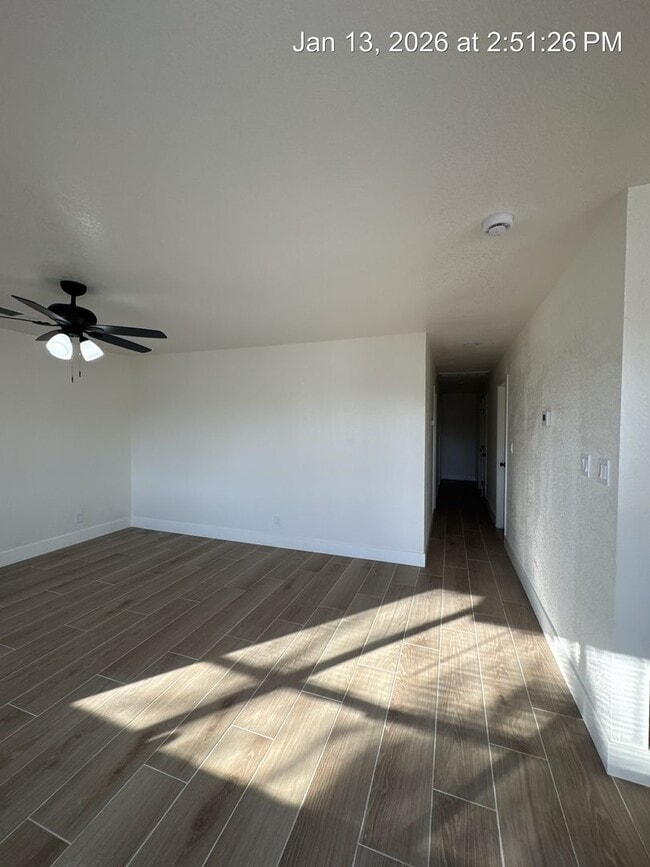 Foto del edificio - Charming Home Available Now!!