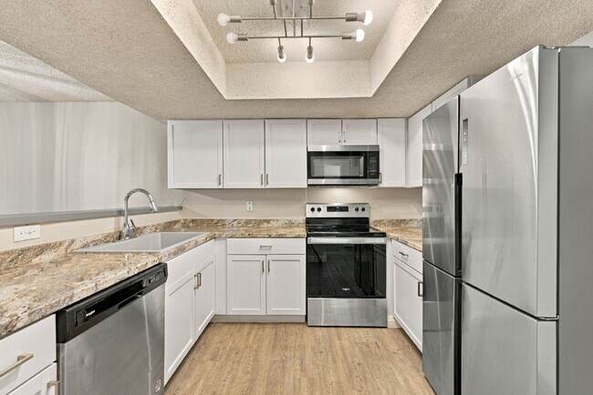 Building Photo - 7203 Timbercreek Dr