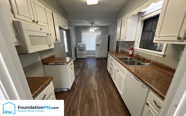 Foto del edificio - 3288 Tylertown Cove